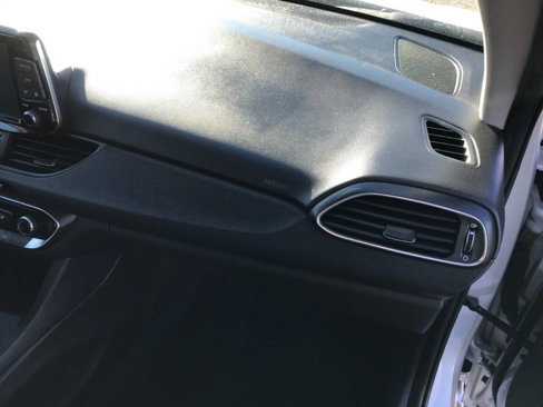 Used 2018 Hyundai Elantra GT image 11