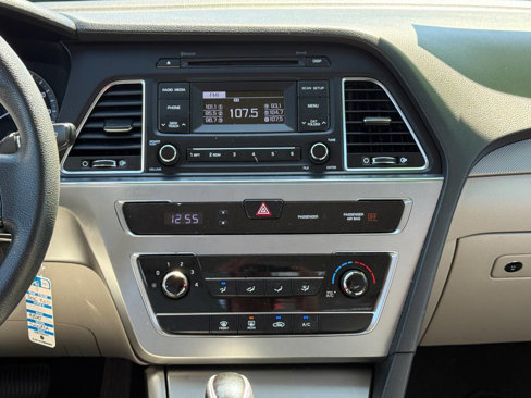 Used 2017 Hyundai Sonata SE image 16