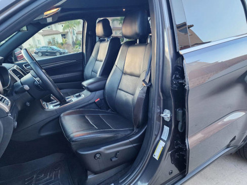Used 2016 Jeep Grand Cherokee Limited w/ Luxury Group II image 12