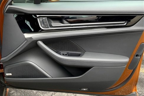 New 2025 Porsche Panamera 4 image 28