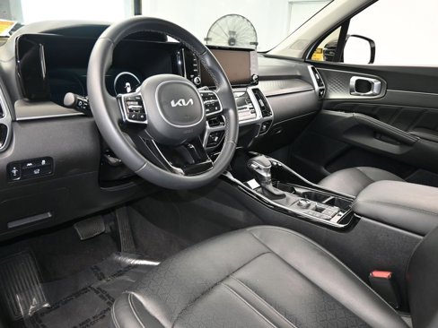 Used 2023 Kia Sorento SX image 13