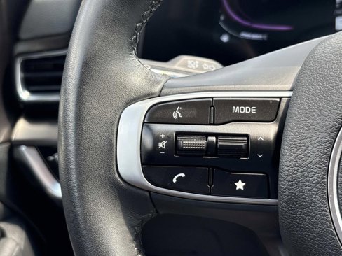 Used 2025 Kia Sportage EX image 24