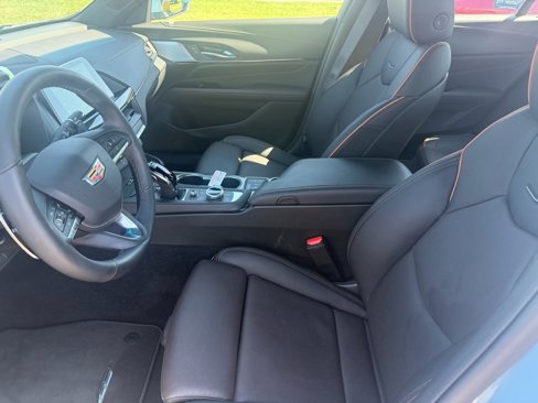 Used 2025 Cadillac CT4 V image 9