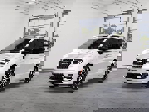 New 2026 Chrysler Pacifica Select image 1