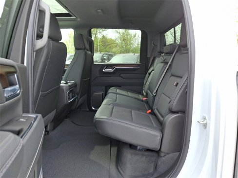 New 2025 GMC Sierra 2500 Denali w/ Denali Reserve Package image 5