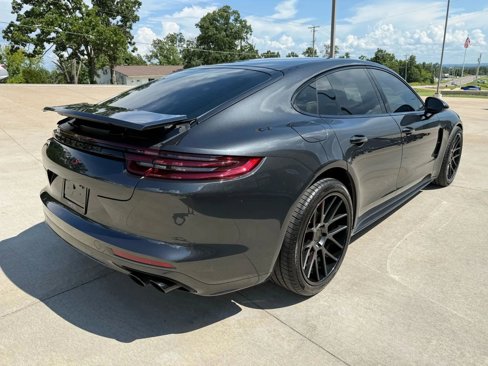 Used 2018 Porsche Panamera 4S image 9