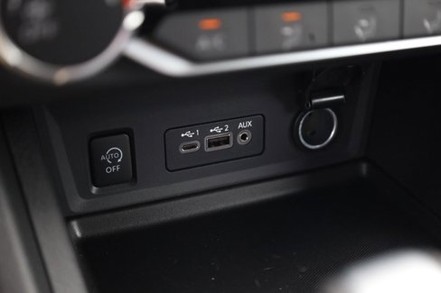 New 2025 Nissan Sentra SV w/ Trunk Package image 22