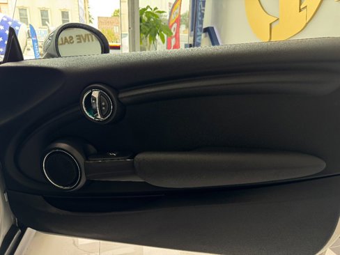 Used 2014 MINI Cooper 2-Door Hardtop image 24