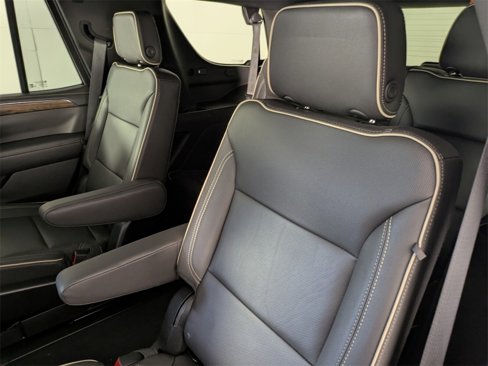 Used 2023 Chevrolet Tahoe Premier image 15
