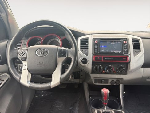 Used 2015 Toyota Tacoma 4x4 Double Cab image 4