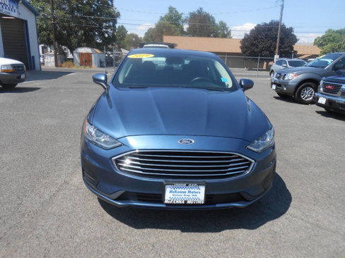Used 2019 Ford Fusion SE image 4