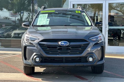 Used 2024 Subaru Outback Premium image 12