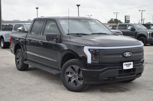 New 2025 Ford F150 Lightning Flash image 3