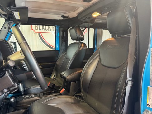 Used 2017 Jeep Wrangler Sport image 13