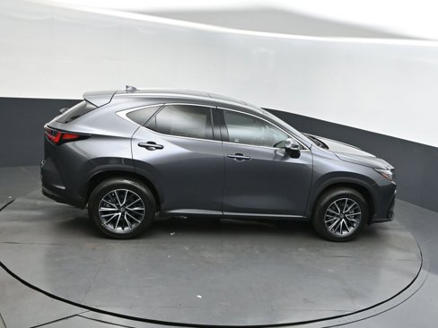 New 2026 Lexus NX 350 AWD image 37