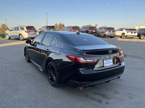Used 2025 Toyota Camry LE image 8