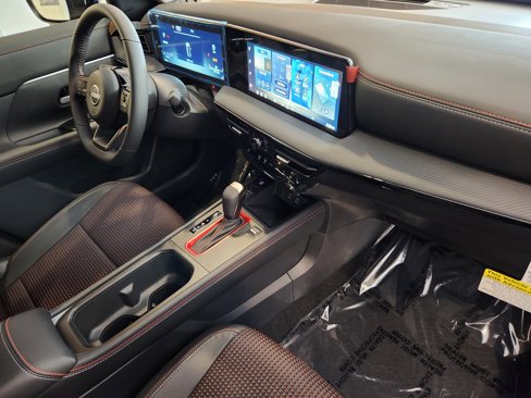 New 2026 Nissan Kicks SR w/ Cold Weather Package image 14