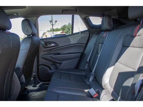 New 2025 Chevrolet Trax RS w/ Sunroof Package image 32