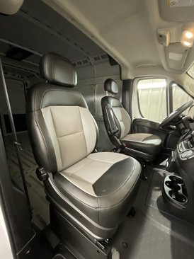 Used 2024 RAM ProMaster 2500 w/ Convenience Group image 10