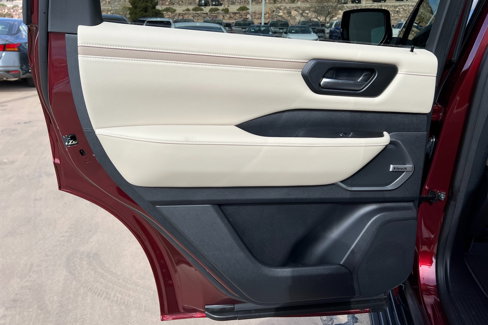 New 2025 Nissan Armada Platinum image 18