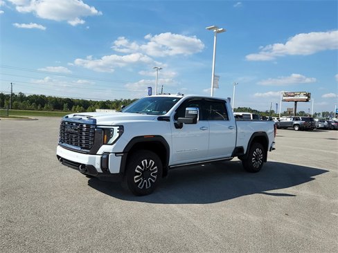 Used 2024 GMC Sierra 2500 Denali Ultimate image 3
