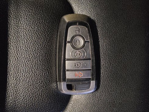 Used 2022 Ford Edge Titanium image 32