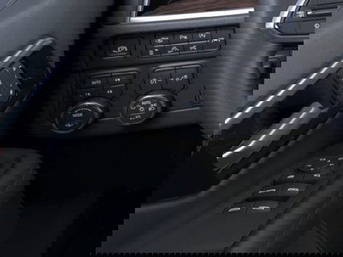 New 2026 Chevrolet Suburban Z71 image 22