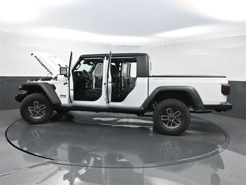 Used 2024 Jeep Gladiator Mojave w/ Safety Group image 37