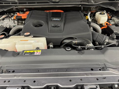 Used 2024 Toyota Sequoia Platinum image 34