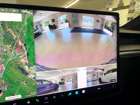 Used 2022 Tesla Model X image 15