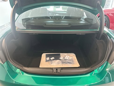 New 2025 Alfa Romeo Giulia AWD w/ Driving Assist Package image 27