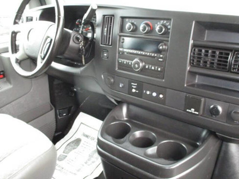 Used 2016 Chevrolet Express 2500 LS image 15
