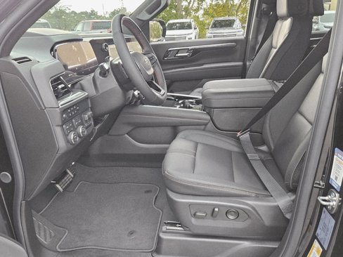 New 2026 Chevrolet Suburban RST image 11