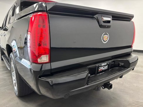 Used 2013 Cadillac Escalade EXT Luxury image 17
