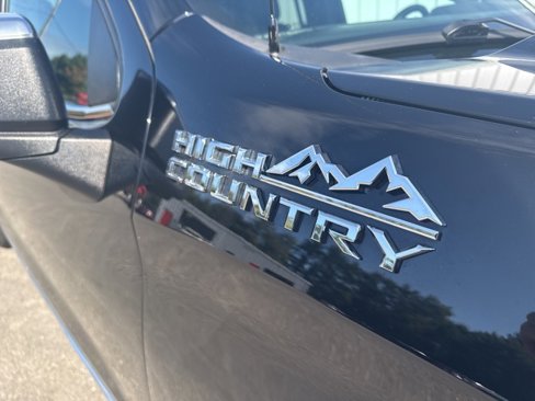 Used 2023 Chevrolet Silverado 1500 High Country w/ High Country Premium Package image 29
