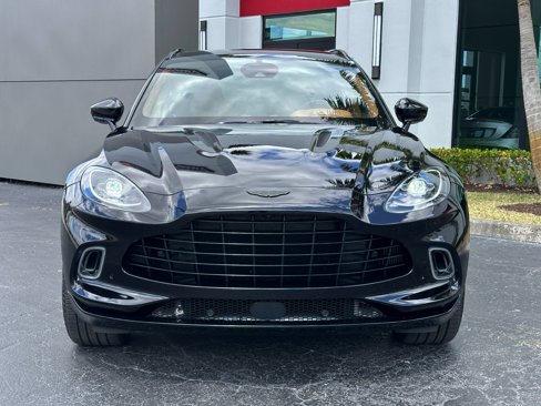 Used 2021 Aston Martin DBX image 22