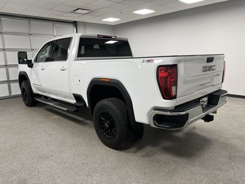 Used 2024 GMC Sierra 3500 SLE w/ SLE Convenience Package image 10