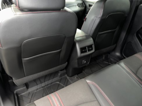 Used 2023 Chevrolet Equinox RS w/ LPO, Floor Liner Package image 19