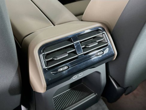 New 2026 BMW 540i xDrive w/ Executive Package image 33