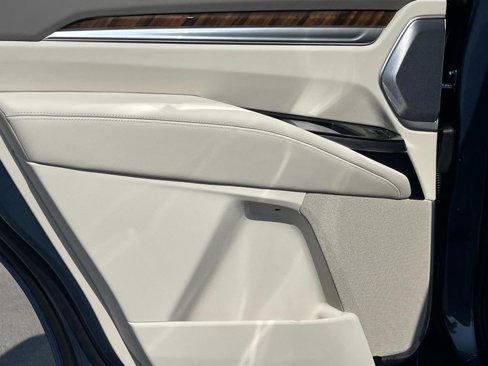 New 2025 Cadillac Escalade Sport Platinum image 23