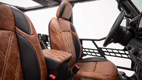 Used 2025 Jeep Wrangler Sport image 17