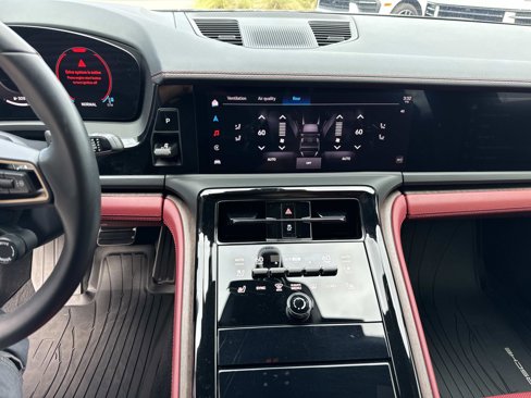 Certified 2024 Porsche Panamera image 27