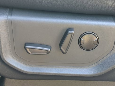 Used 2022 Ford F250 Lariat w/ Chrome Package image 9