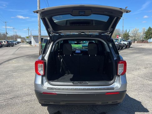Used 2022 Ford Explorer XLT image 8