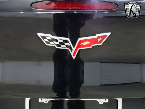 Used 2005 Chevrolet Corvette Convertible w/ Preferred Equipment Group image 18