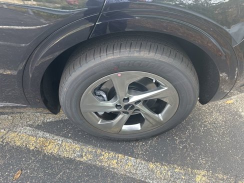 New 2026 Genesis GV70 2.5T Advanced image 4