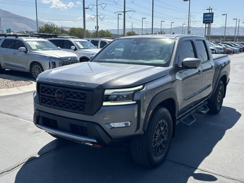 Used 2023 Nissan Frontier PRO-4X w/ Pro-4X Premium Package image 4