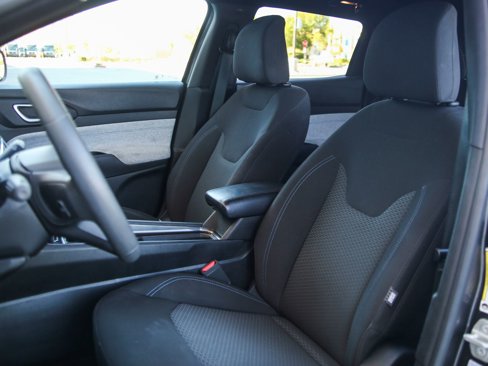 Used 2023 Jeep Compass Sport image 22