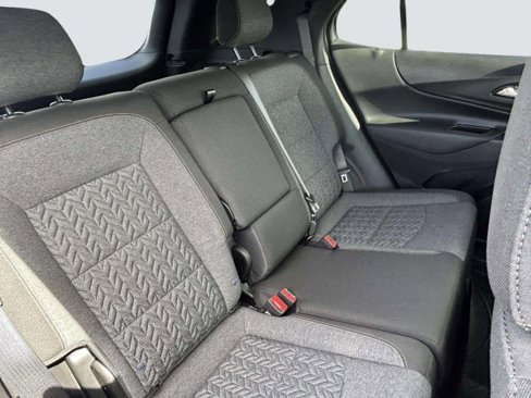 Used 2023 Chevrolet Equinox LT image 23