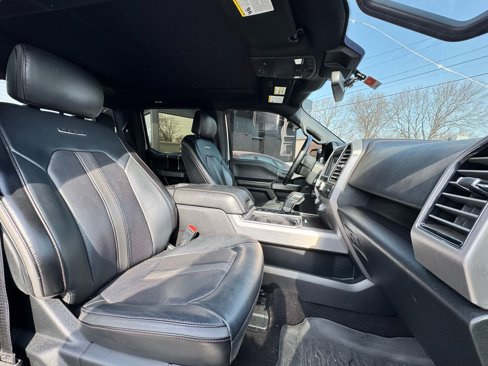 Used 2019 Ford F150 Platinum w/ Equipment Group 701A Luxury image 27